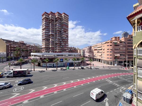 Venta de piso en Piso en Calle de Tomàs Ortuño, Centro Urbano, Benidorm, Benidorm
photo 1