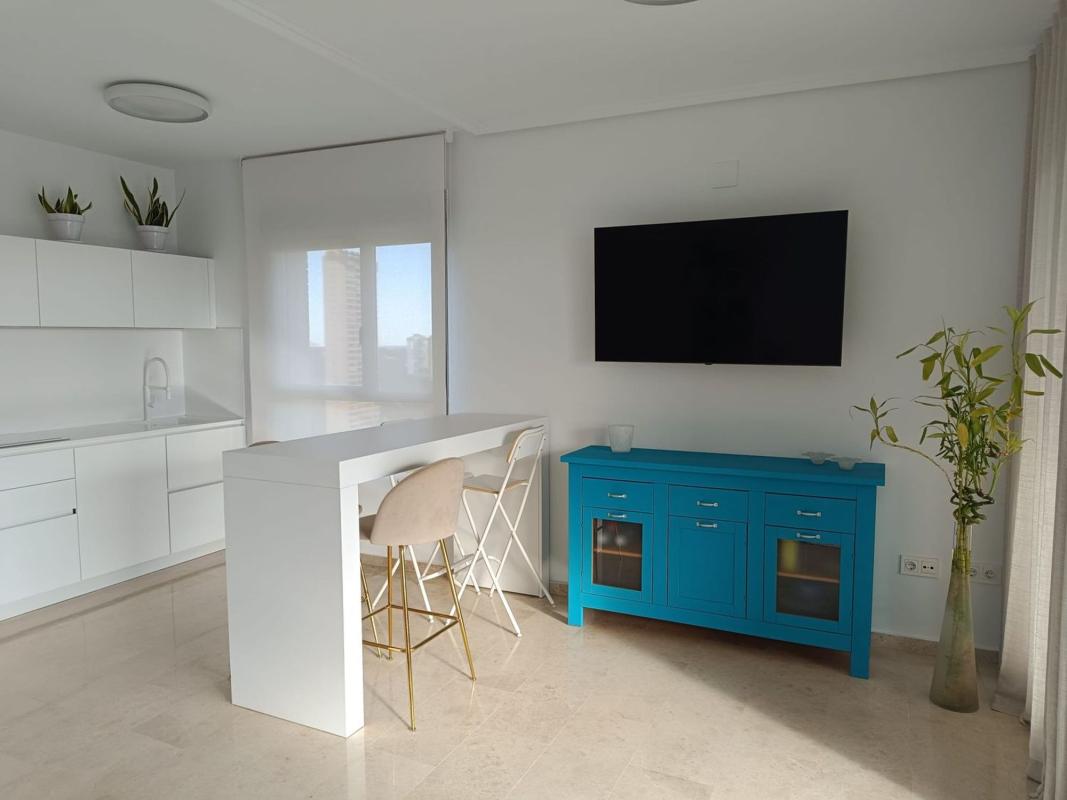 Venta de piso en Piso en Calle Presidente Adolfo Suárez, 20, Pueblo Poniente, Benidorm, Benidorm
 photo 2