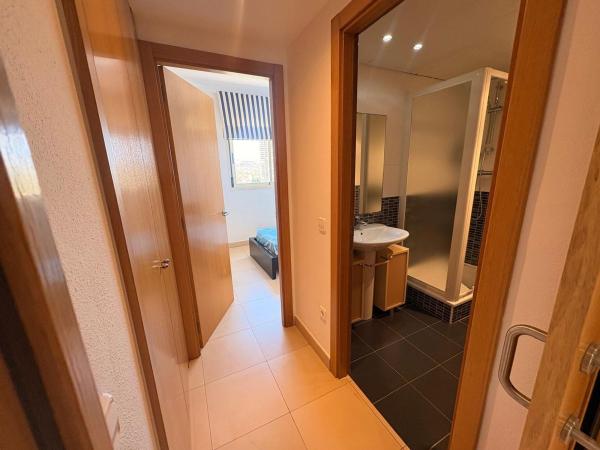 Venta de piso en Piso en Calle Presidente Adolfo Suárez, Pueblo Poniente, Benidorm, Benidorm
 photo 2