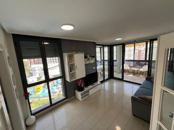 Sale of flat in Piso en Avenida del Derramador, Zona Rincón Alto, Benidorm, Benidorm
thumbnail 3