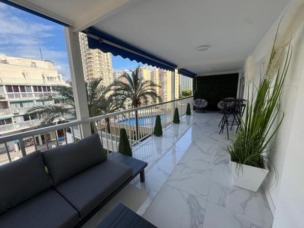 Venta de piso en Piso en Calle Alcalde Manuel Catalán Chana, Zona Sierra Helada, Benidorm, Benidorm
thumbnail 2
