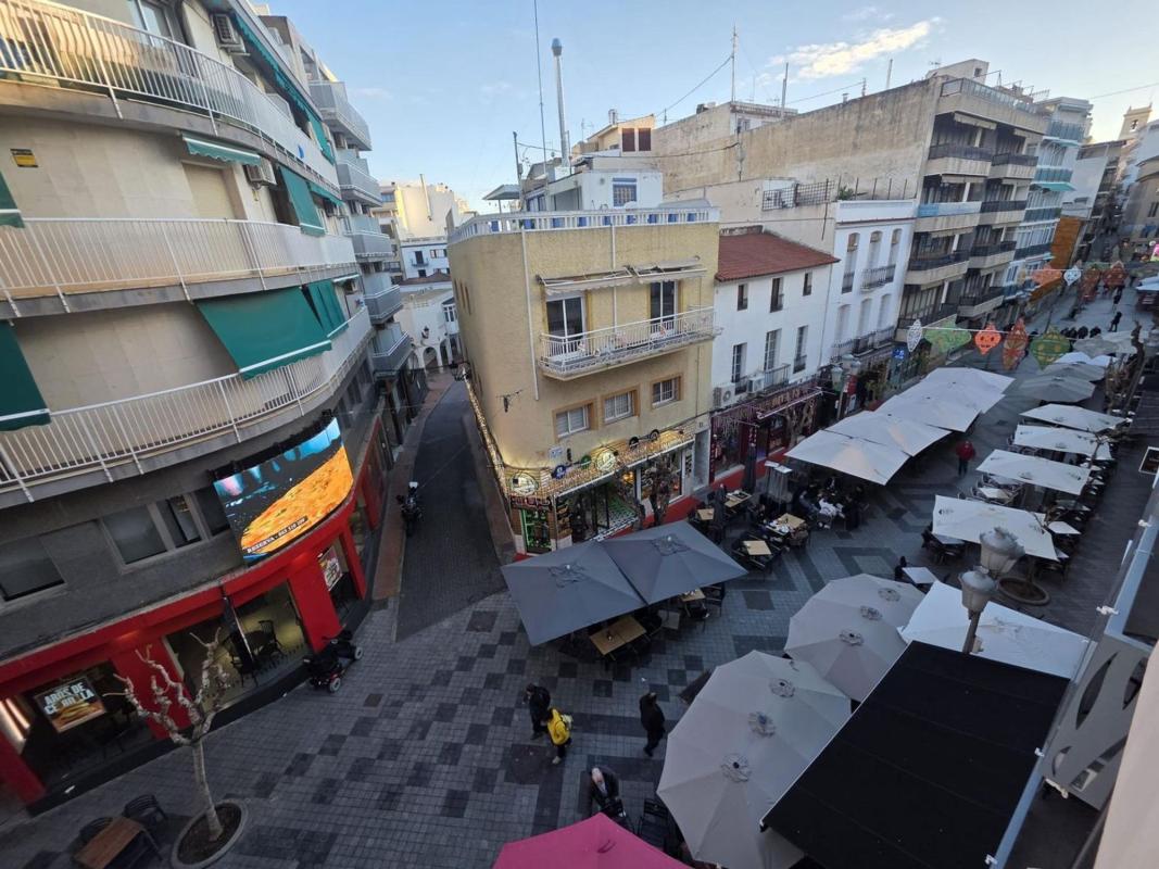 Venta de piso en Piso en Calle del L'Alcalde D.Jaume Ferrer Nomdedeu, Puerto, Benidorm, Benidorm
 photo 2