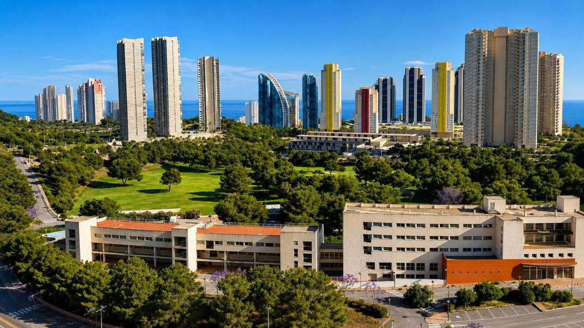 Sprzedaż mieszkania w Piso en Calle Presidente Adolfo Suárez, 18, Pueblo Poniente, Benidorm, Benidorm
photo 1
