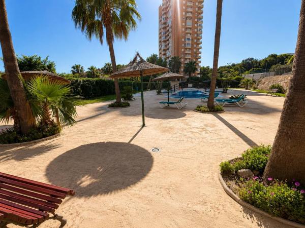 Venta de piso en Piso en Calle Presidente Adolfo Suárez, 18, Pueblo Poniente, Benidorm, Benidorm
 photo 3
