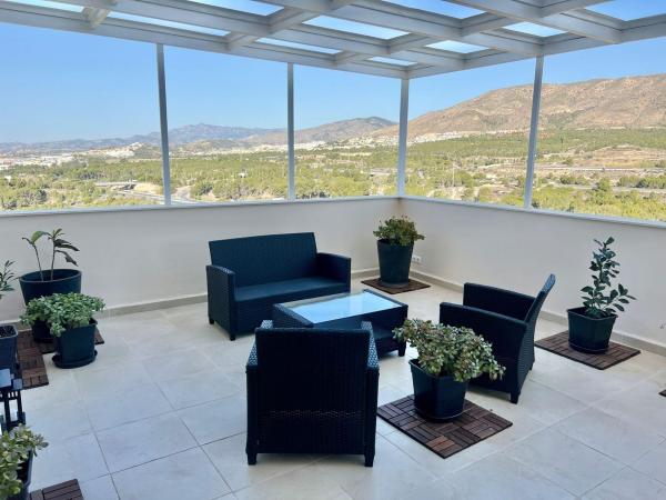 Ático en venta en  Ático en Pueblo Poniente, Benidorm, Benidorm photo 1