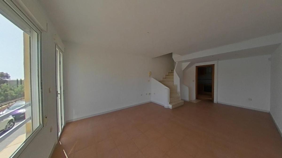 Venta de chalet independiente en Casa o chalet en Calle Luarca, Playa de Poniente, Benidorm, Benidorm
photo 2