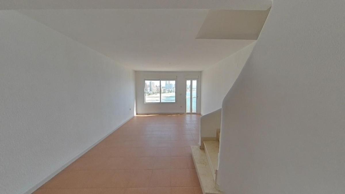 Venta de chalet independiente en Casa o chalet en Calle Luarca, Playa de Poniente, Benidorm, Benidorm
photo 5