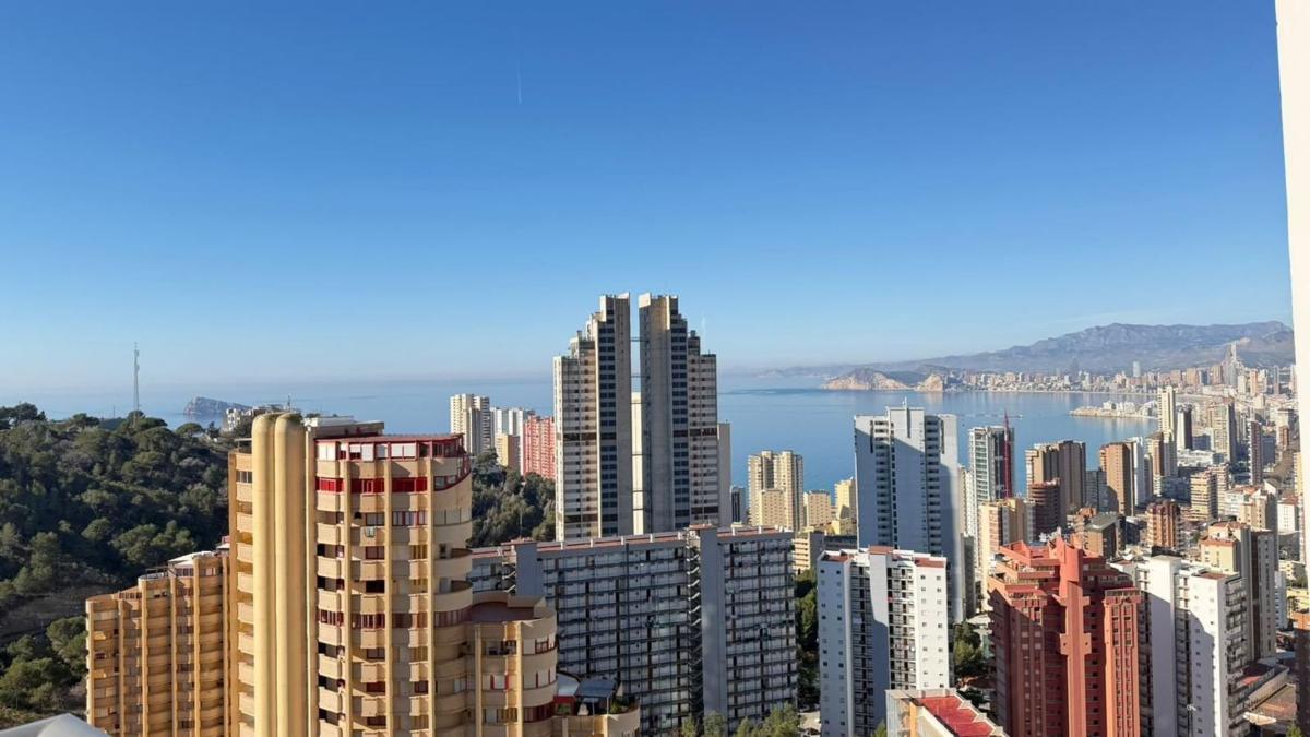 Venta de piso en Piso en Calle Pekín, Zona Sierra Helada, Benidorm, Benidorm
photo 1