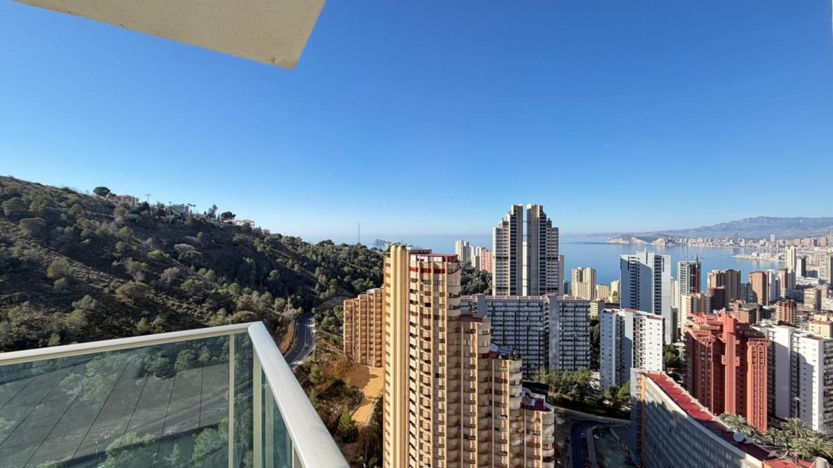 Venta de piso en Piso en Calle Pekín, Zona Sierra Helada, Benidorm, Benidorm
photo 4