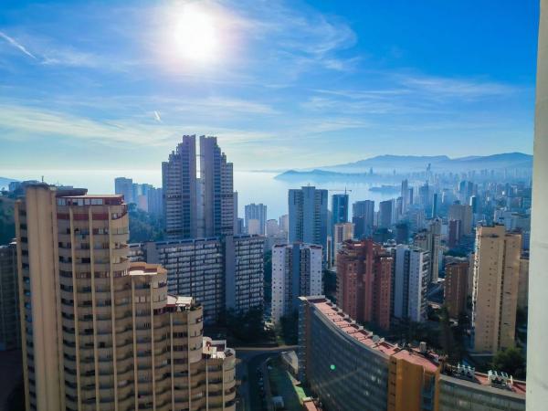 Sprzedaż mieszkania w Piso en Calle de Viena, Zona Sierra Helada, Benidorm, Benidorm
photo 1