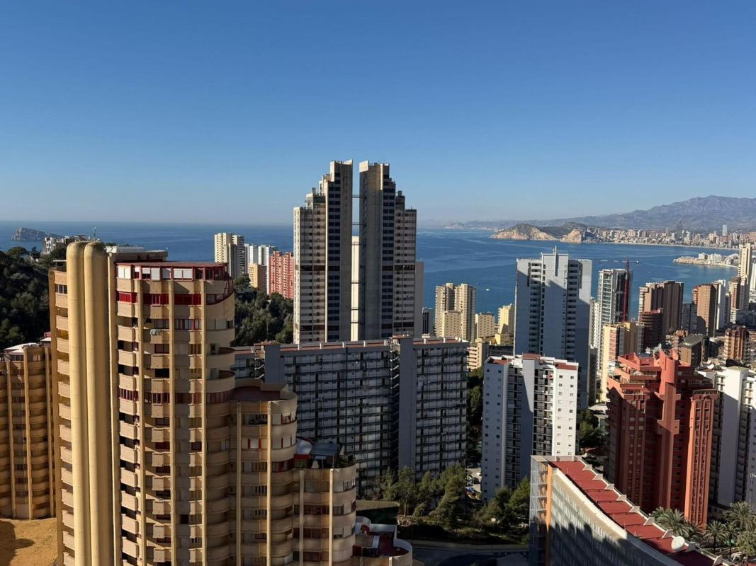 Venta de piso en Piso en Zona Sierra Helada, Benidorm, Benidorm
photo 1