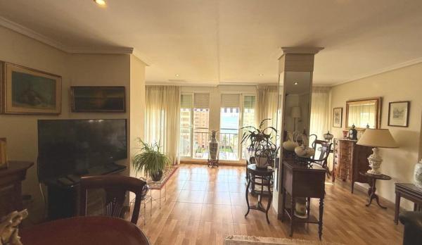 Venta de piso en Piso en Playa de Levante, Benidorm, Benidorm
 photo 4
