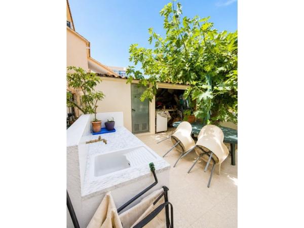 Casa o chalet independiente en Avenida Suiza, 11, Pueblo Levante, Benidorm photo 1