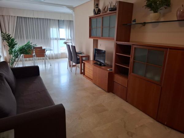 Venta de piso en Piso en CL Ibiza, Pueblo Levante, Benidorm, Benidorm
photo 1