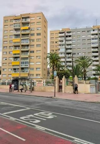 Venta de piso en Piso en Avenida Alfonso Puchades, Pueblo Levante, Benidorm, Benidorm
photo 1