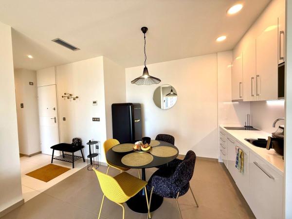 Venta de piso en Piso en Avenida Mexico, 6, Playa de Poniente, Benidorm, Benidorm
thumbnail 2