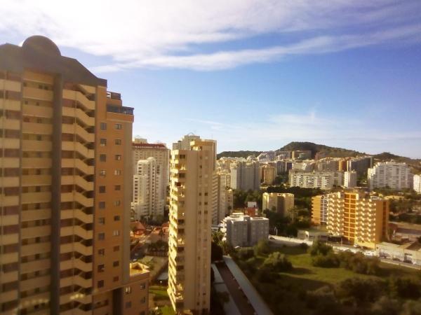Продажа квартиры на Piso en Calle del Secretario Juan Antonio Baldovi, Playa de Poniente, Benidorm, Бенидорм
photo 1