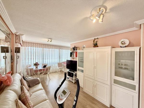 Venta de piso en Piso en Pueblo Levante, Benidorm, Benidorm
photo 1