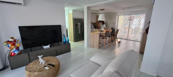 Sale of flat in Piso en Calle de Finestrat, Playa de Levante, Benidorm, Benidorm
thumbnail 2