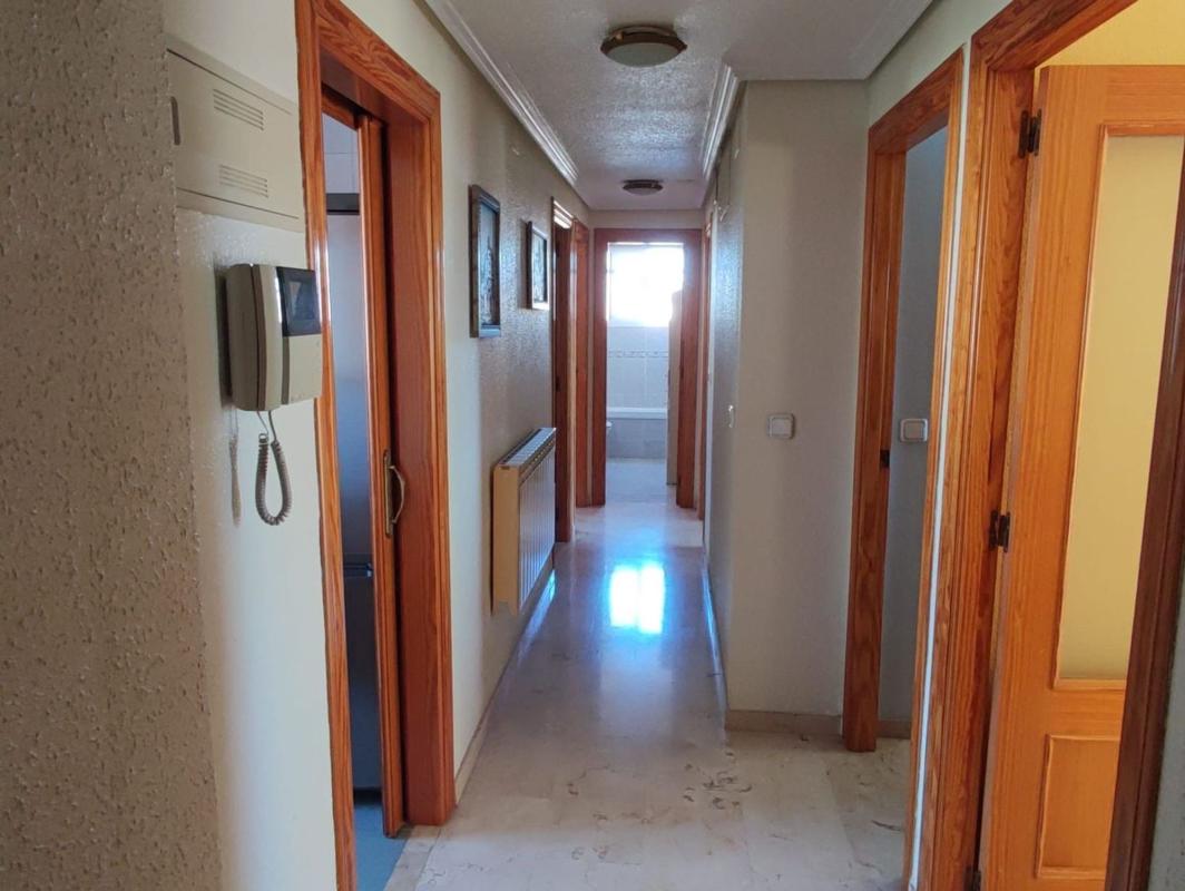 Продажа квартиры на Piso en Playa de Poniente, Benidorm, Бенидорм
photo 3