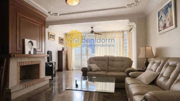Venta de piso en Piso en Plaza de Ss. MM. Los Reyes de España, 8, Centro Urbano, Benidorm, Benidorm
thumbnail 1