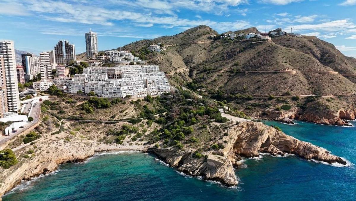 Venta de piso en Piso en Calle Sierra Dorada, 4, Zona Sierra Helada, Benidorm, Benidorm
photo 2