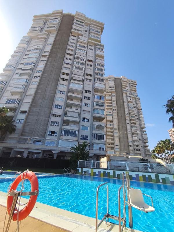 Venta de piso en Piso en Avenida de la Armada Española, Playa de Poniente, Benidorm, Benidorm
photo 2