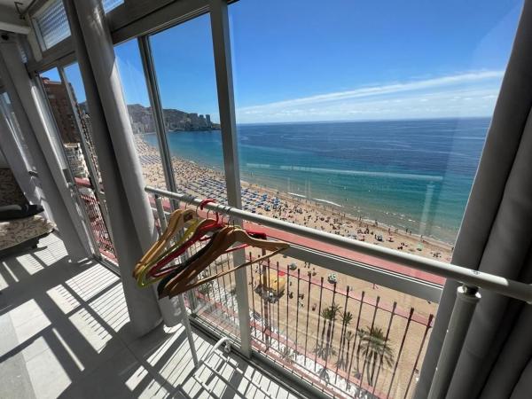 Ático en venta en  Ático en Avenida Alcoi, Playa de Levante, Benidorm, Benidorm photo 2