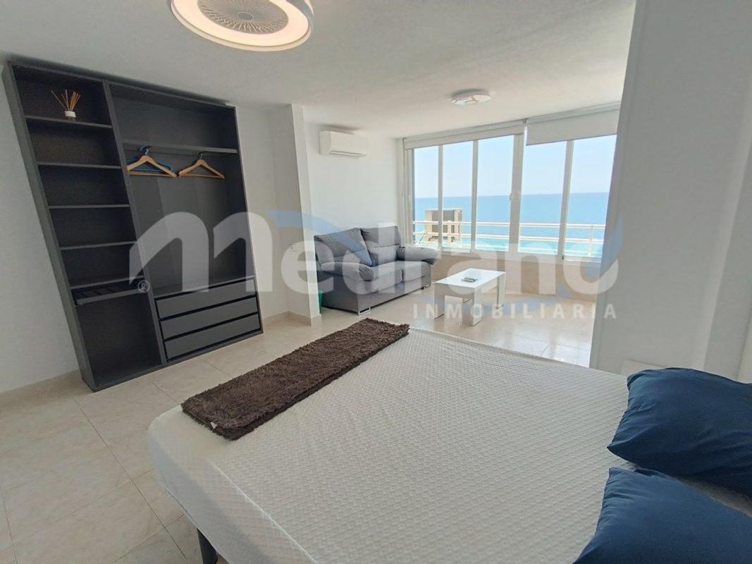 Venta de piso en Piso en Playa de Levante, Benidorm, Benidorm
 photo 2