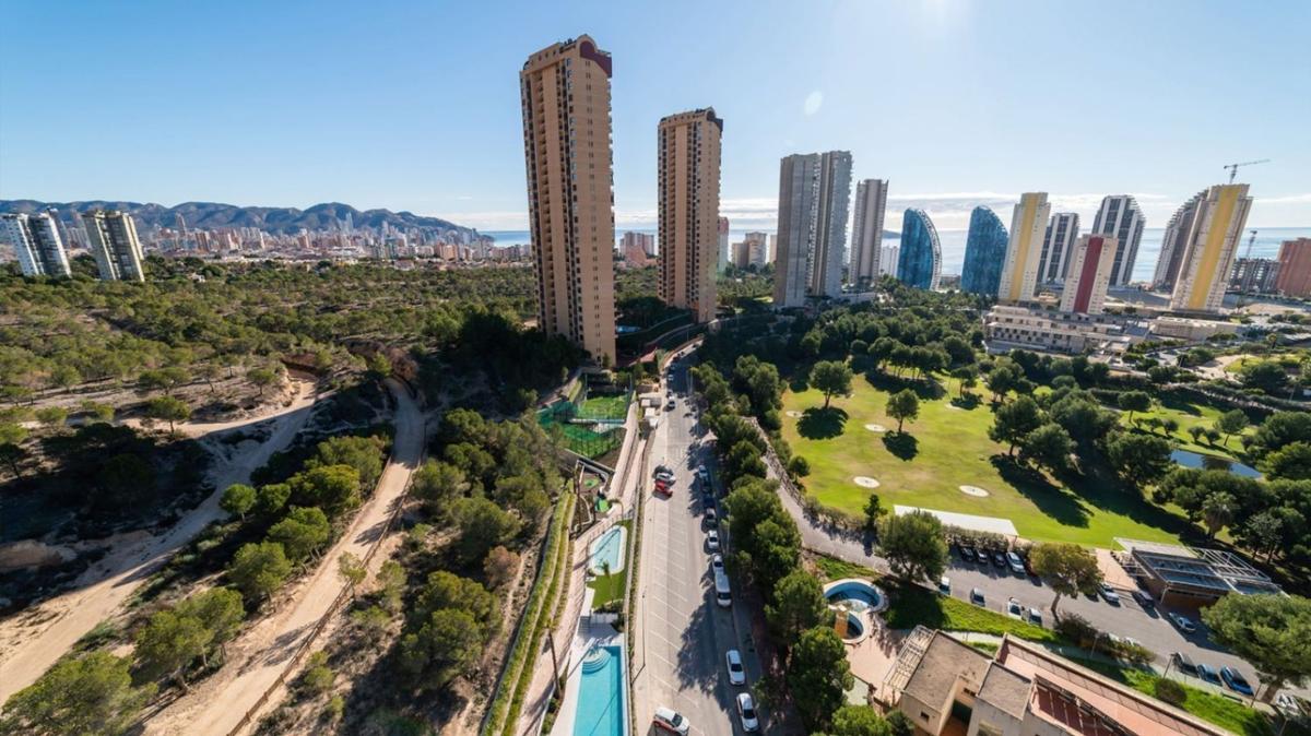 Venta de piso en Piso en Calle Presidente Adolfo Suárez, 5, Pueblo Poniente, Benidorm, Benidorm
 photo 2