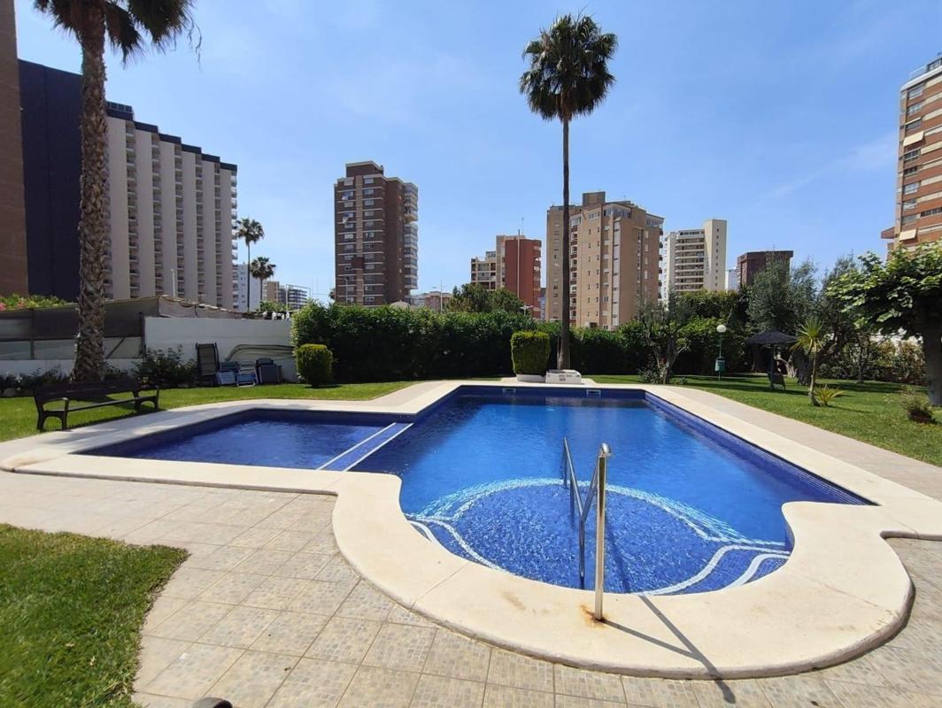 Venta de piso en Piso en Avenida del Doctor Orts Llorca, Pueblo Levante, Benidorm, Benidorm
 photo 2