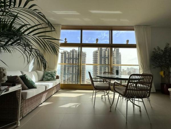Sale of flat in Piso en Partida Murtal, Playa de Poniente, Benidorm, Benidorm
photo 1