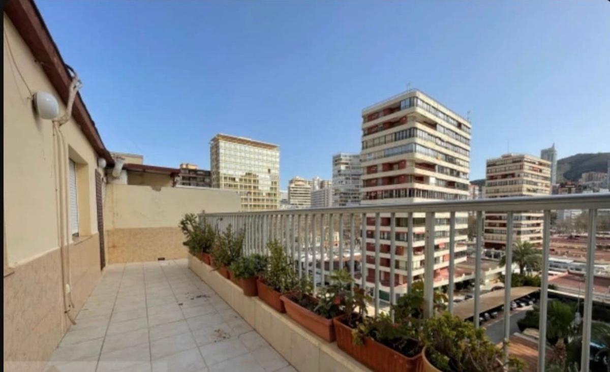 Продажа квартиры на Piso en Avenida de Madrid s/n, Playa de Levante, Benidorm, Бенидорм
photo 2