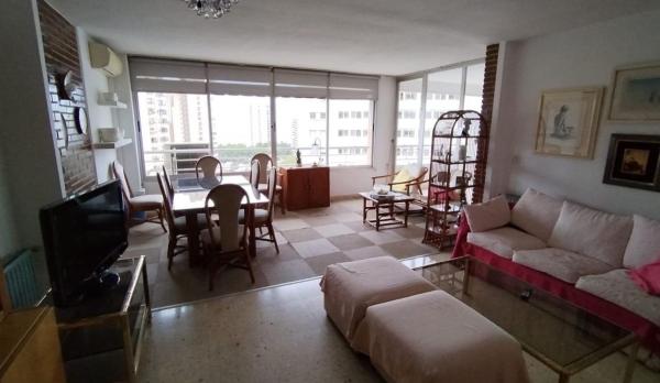 Venta de piso en Piso en Pueblo Levante, Benidorm, Benidorm
photo 1