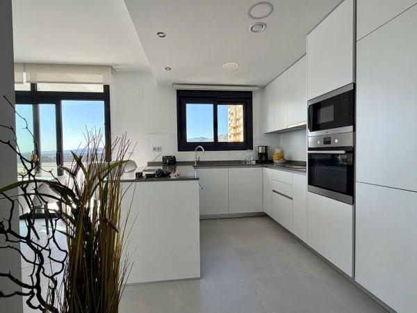 Venta de piso en Piso en Calle Presidente Adolfo Suárez, Pueblo Poniente, Benidorm, Benidorm
 photo 4