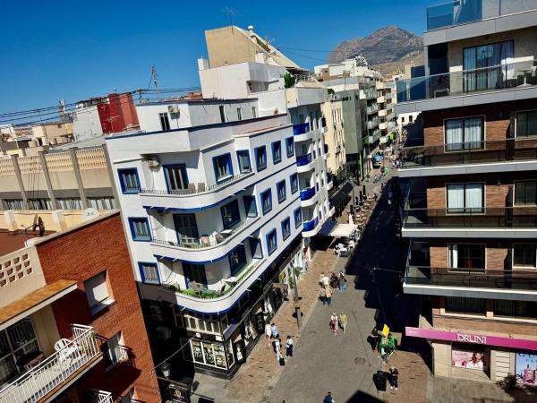 Sprzedaż mieszkania w Piso en Avenida de Martínez Alejos, 7, Playa de Levante, Benidorm, Benidorm
 photo 1
