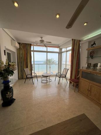 Sprzedaż mieszkania w Piso en Playa de Levante, Benidorm, Benidorm
 photo 1