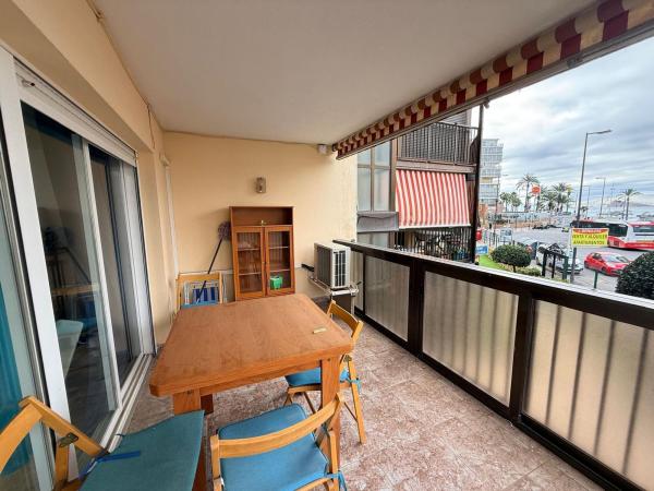 Venta de piso en Piso en Avenida Ametlla de Mar, 8, Playa de Levante, Benidorm, Benidorm
 photo 2