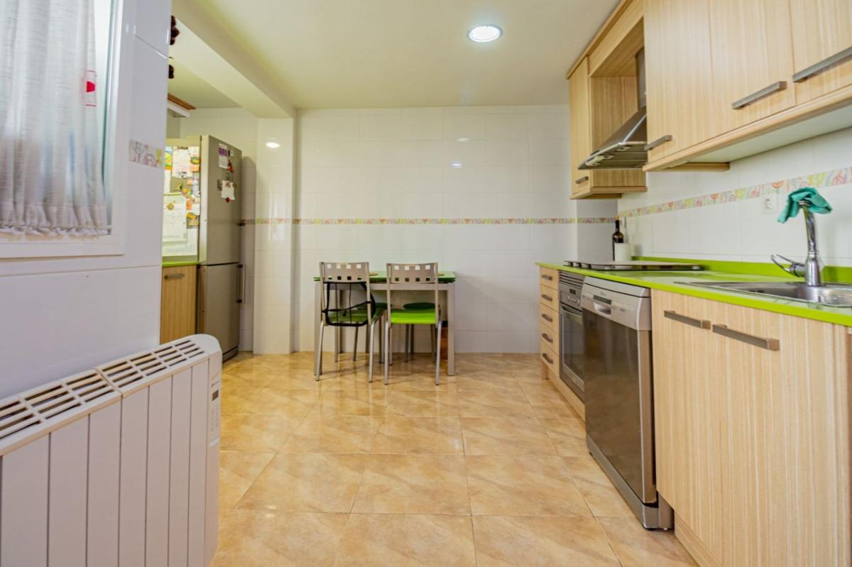 Sale of apartment in Piso en Playa de Levante, Benidorm, Benidorm
 photo 5