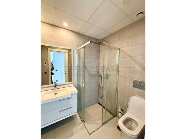 Sale of flat in Piso en Avenida de la Vila Joiosa, Playa de Poniente, Benidorm, Benidorm
thumbnail 2