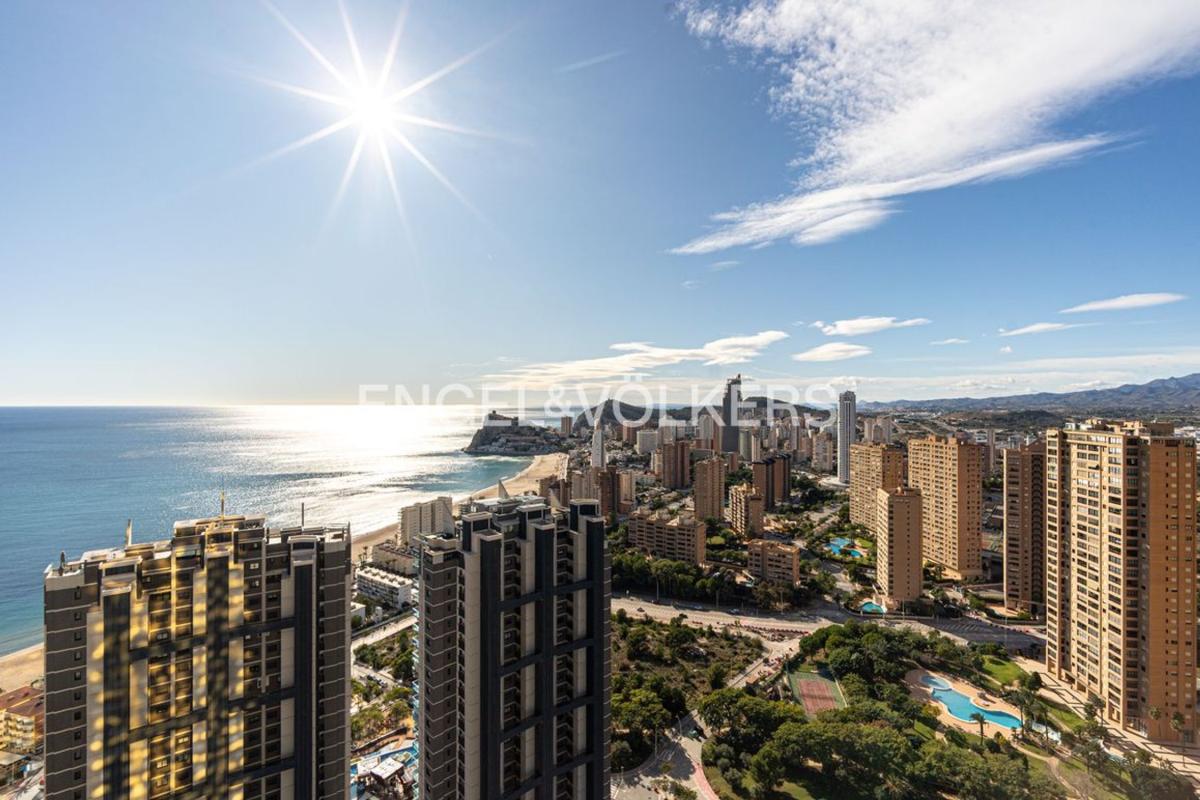 Sale of apartment in Piso en Avenida de Mejico, 7, Playa de Poniente, Benidorm, Benidorm
photo 3