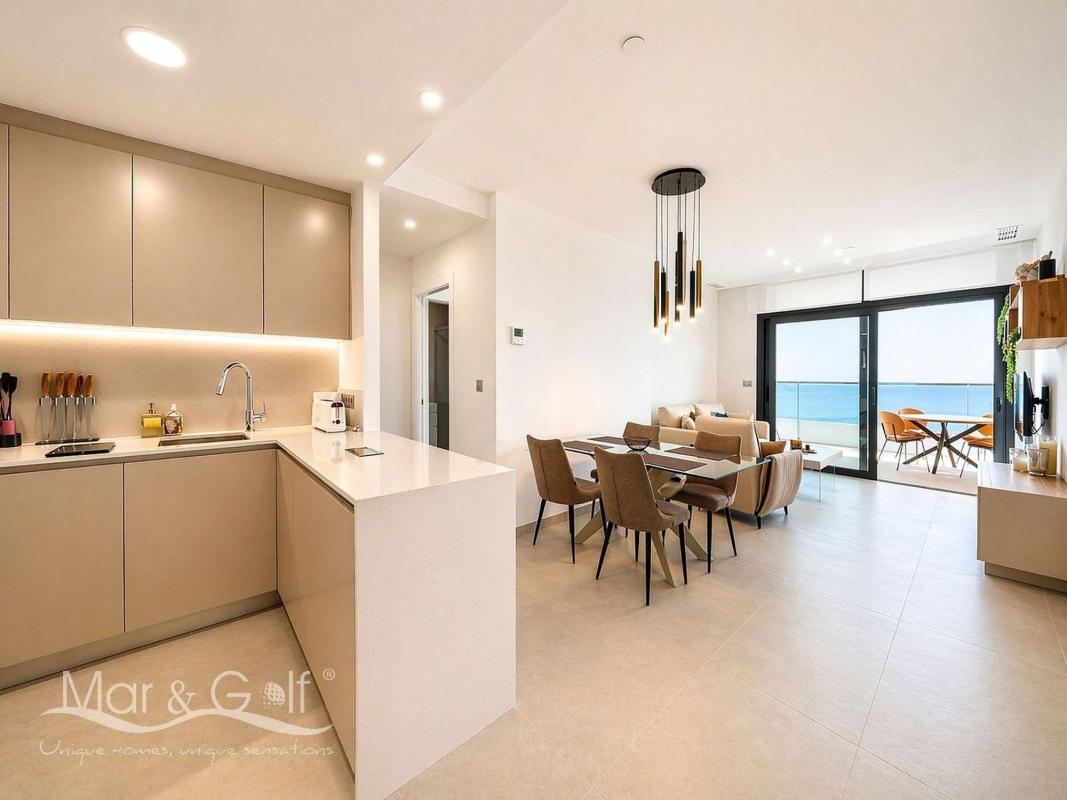 Продажа квартиры на Piso en Avenida República Argentina, Playa de Poniente, Benidorm, Бенидорм
photo 3