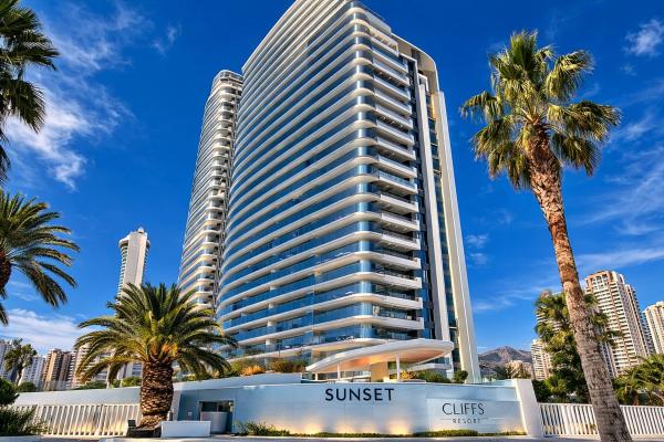 Venta de piso en Piso en Avenida de la Armada Española, Playa de Poniente, Benidorm, Benidorm
 photo 1