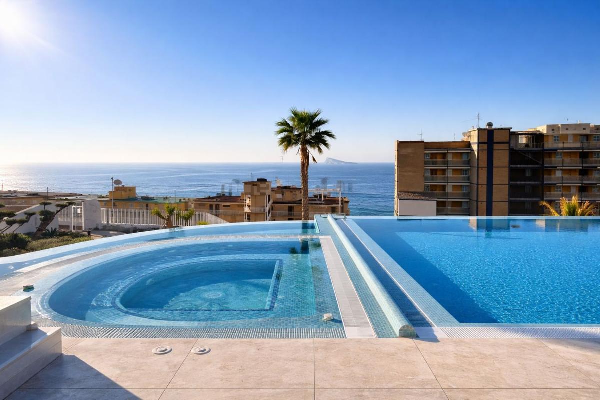 Venta de piso en Piso en Avenida de la Armada Española, Playa de Poniente, Benidorm, Benidorm
 photo 3