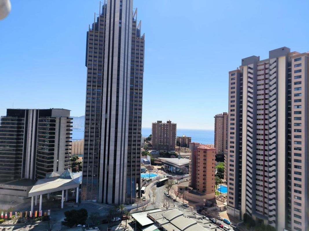 Sprzedaż poddasza w  Ático en Playa de Poniente, Benidorm, Benidorm photo 2