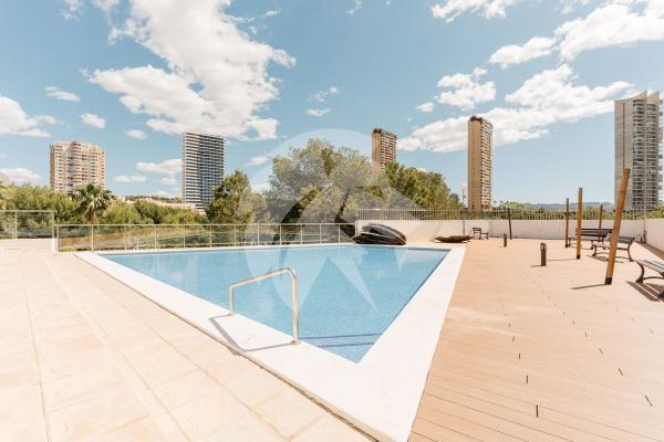 Venta de piso en Piso en Calle Presidente Adolfo Suárez, Pueblo Poniente, Benidorm, Benidorm
 photo 1