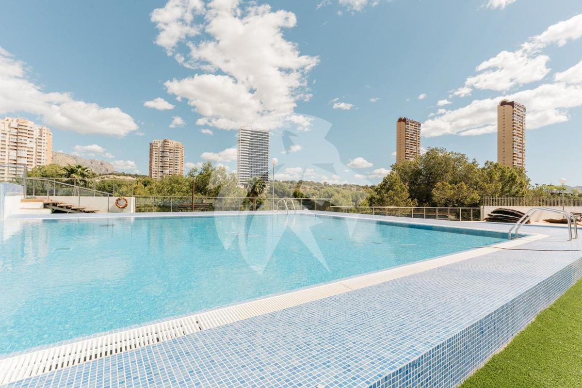 Venta de piso en Piso en Calle Presidente Adolfo Suárez, Pueblo Poniente, Benidorm, Benidorm
 photo 3