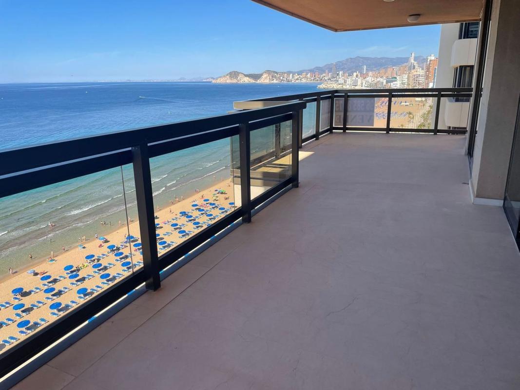 Venta de piso en Piso en Avenida de Madrid, 19, Playa de Levante, Benidorm, Benidorm
photo 1
