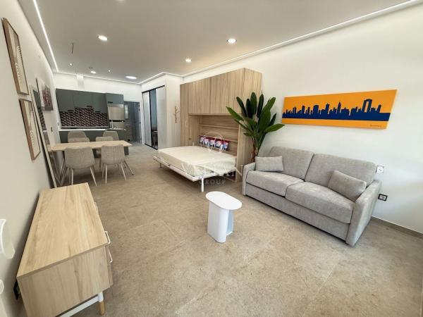Venta de piso en Piso en Avenida del Mediterráneo, Playa de Levante, Benidorm, Benidorm
 photo 1