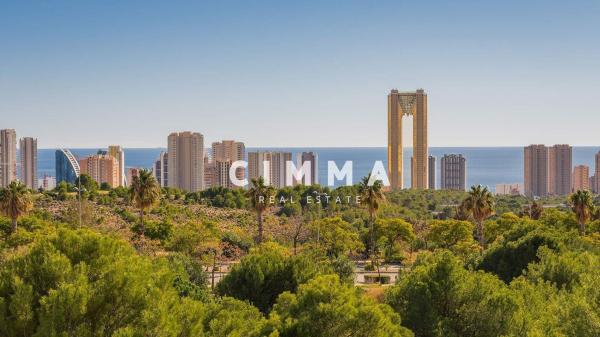 Sprzedaż mieszkania w Piso en Playa de Poniente, Benidorm, Benidorm
thumbnail 1